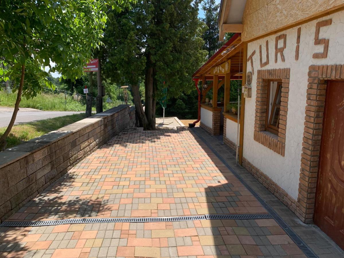 Penzión Turista Banska Stiavnica Exterior foto